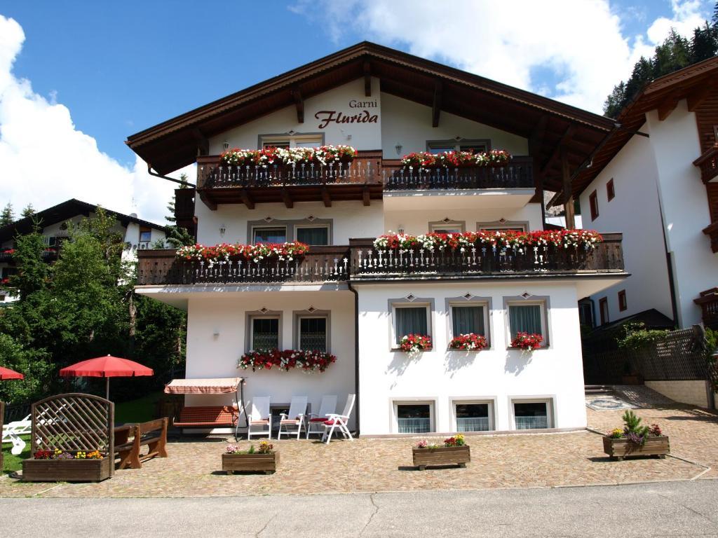 Bed and Breakfast Garni Flurida Wolkenstein in Gröden Exterior foto